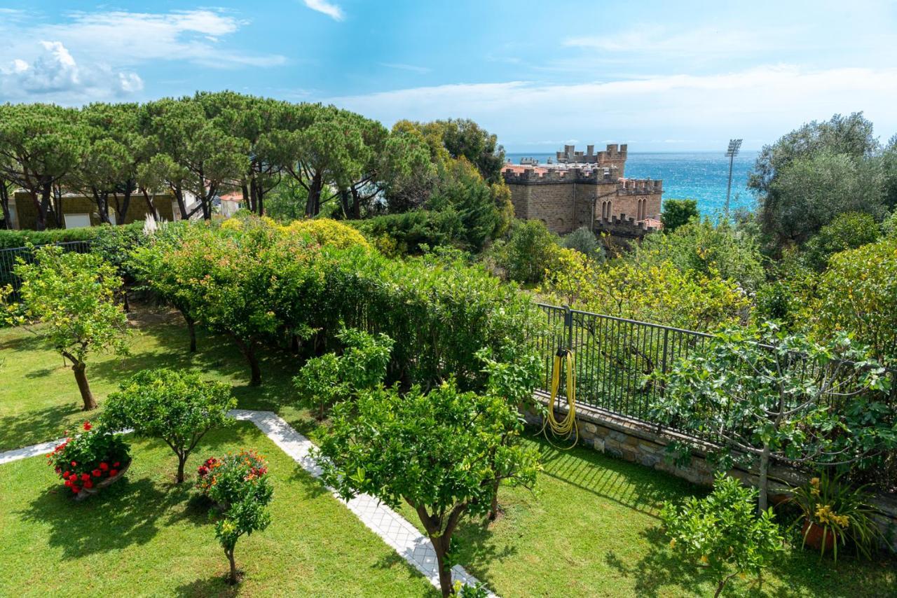 Magnificent Villa San Remo Exterior foto